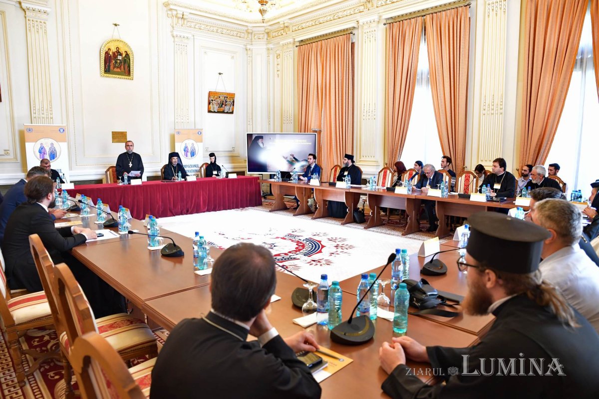 Primele sesiuni ale simpozionului dedicat persoanelor vârstnice 271605