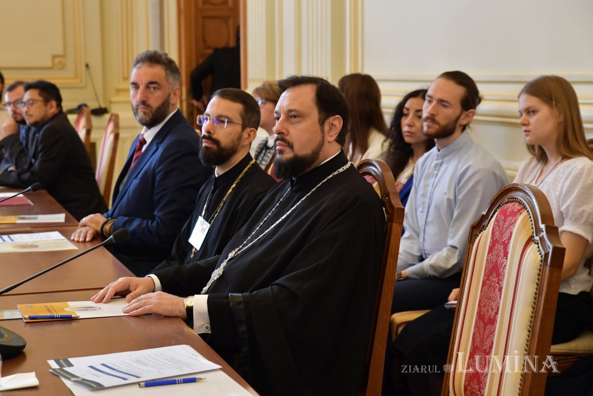 Primele sesiuni ale simpozionului dedicat persoanelor vârstnice 271615