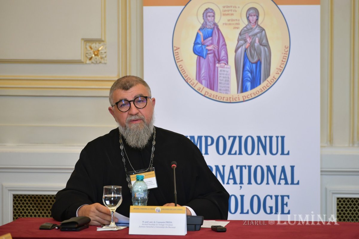 Primele sesiuni ale simpozionului dedicat persoanelor vârstnice 271618