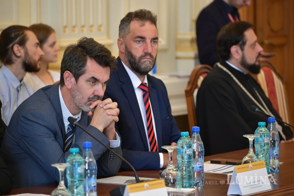 Primele sesiuni ale simpozionului dedicat persoanelor vârstnice 271619