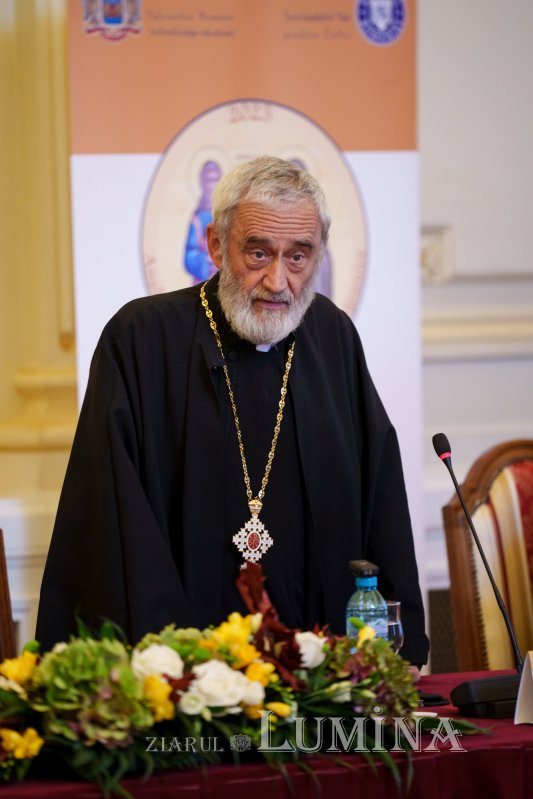 Primele sesiuni ale simpozionului dedicat persoanelor vârstnice 271797