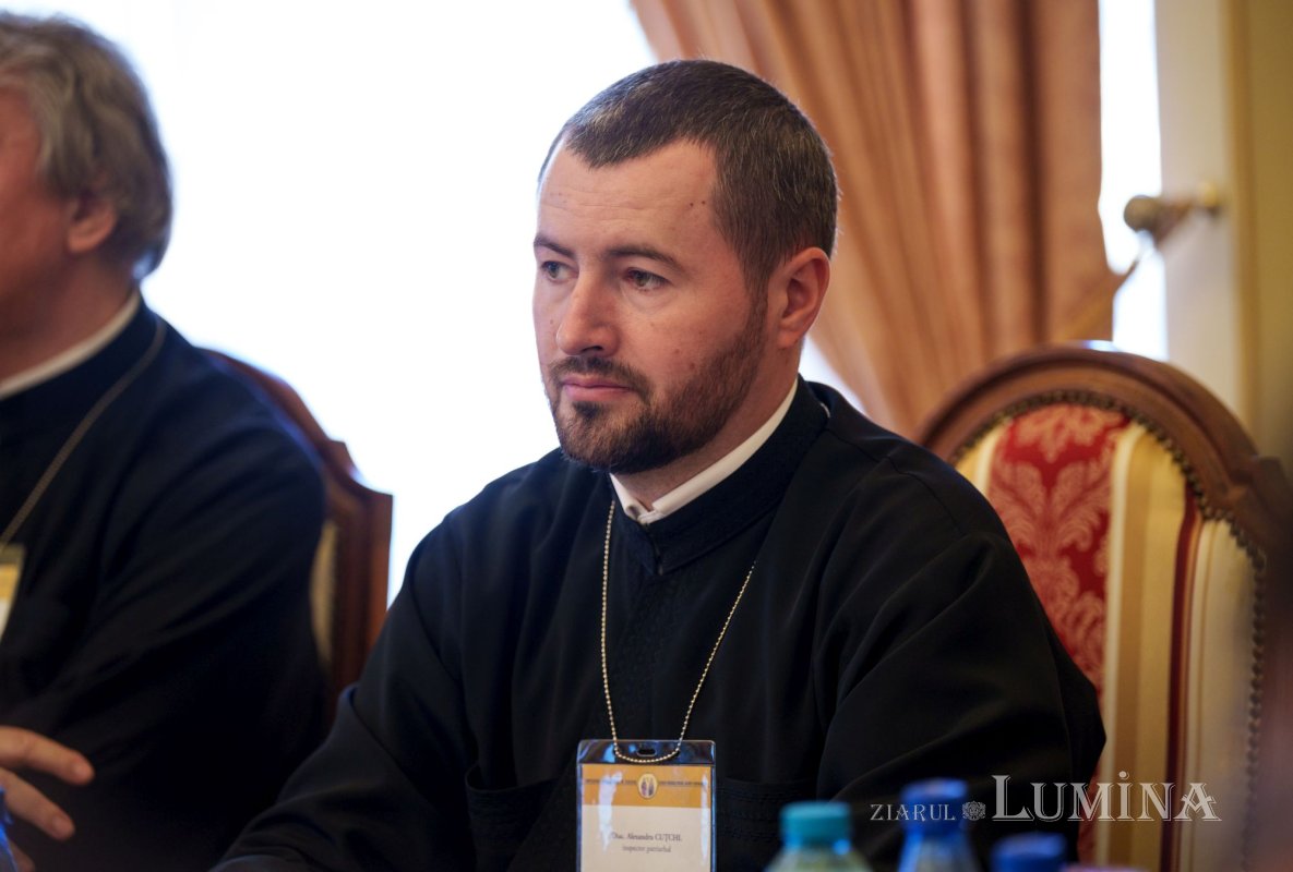 Primele sesiuni ale simpozionului dedicat persoanelor vârstnice 271799