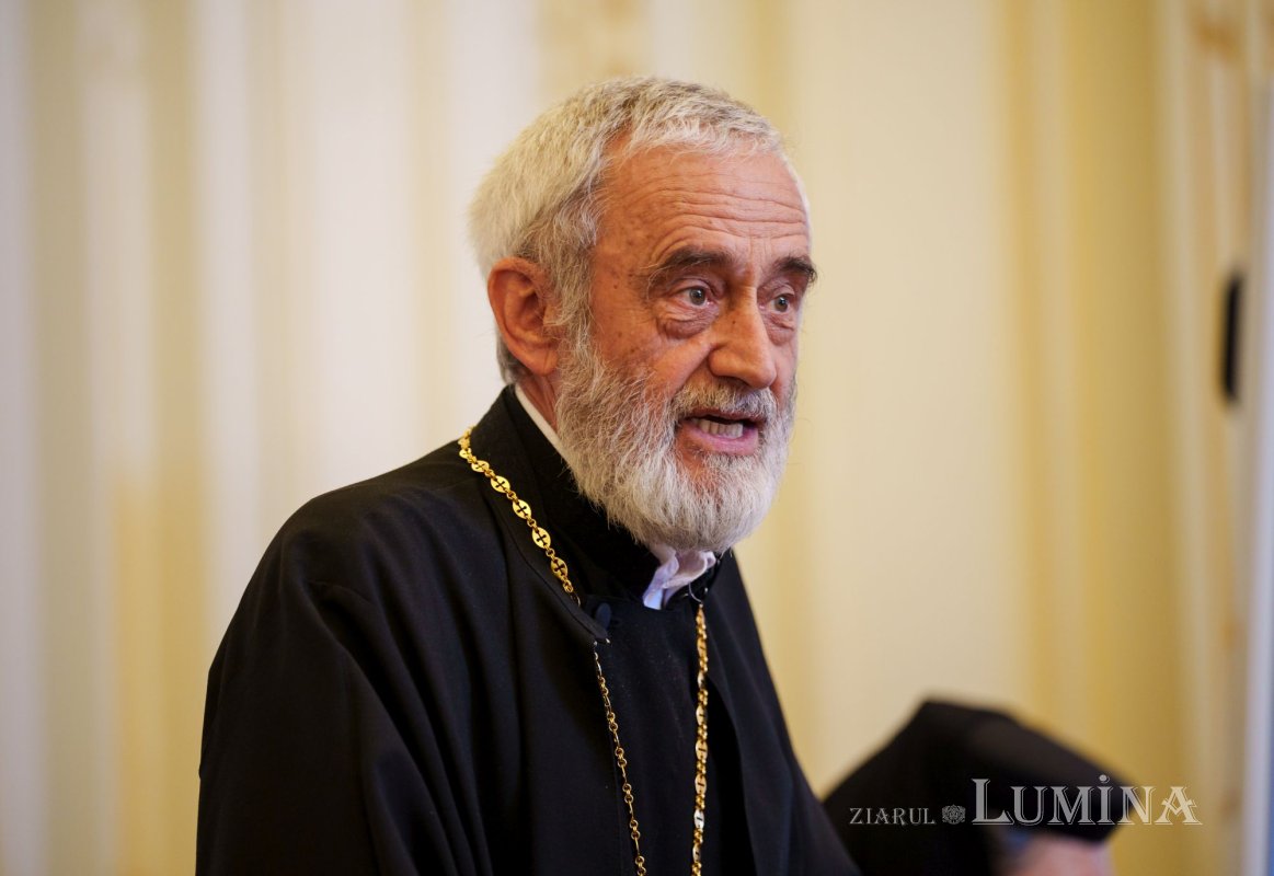 Primele sesiuni ale simpozionului dedicat persoanelor vârstnice 271800