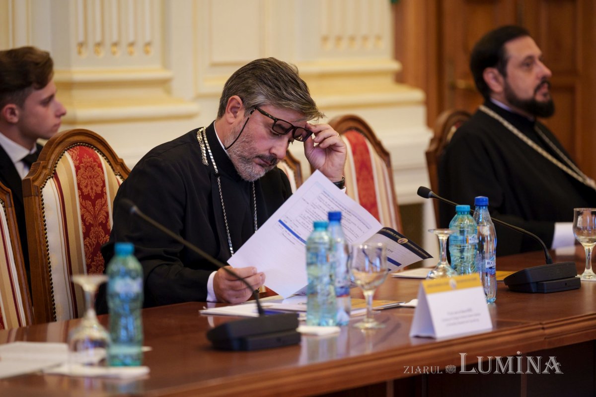 Primele sesiuni ale simpozionului dedicat persoanelor vârstnice 271837