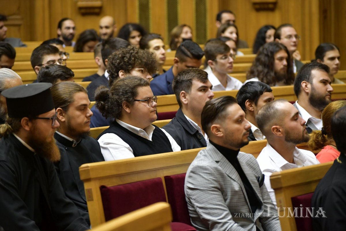 Simpozion internațional de teologie la București  271568