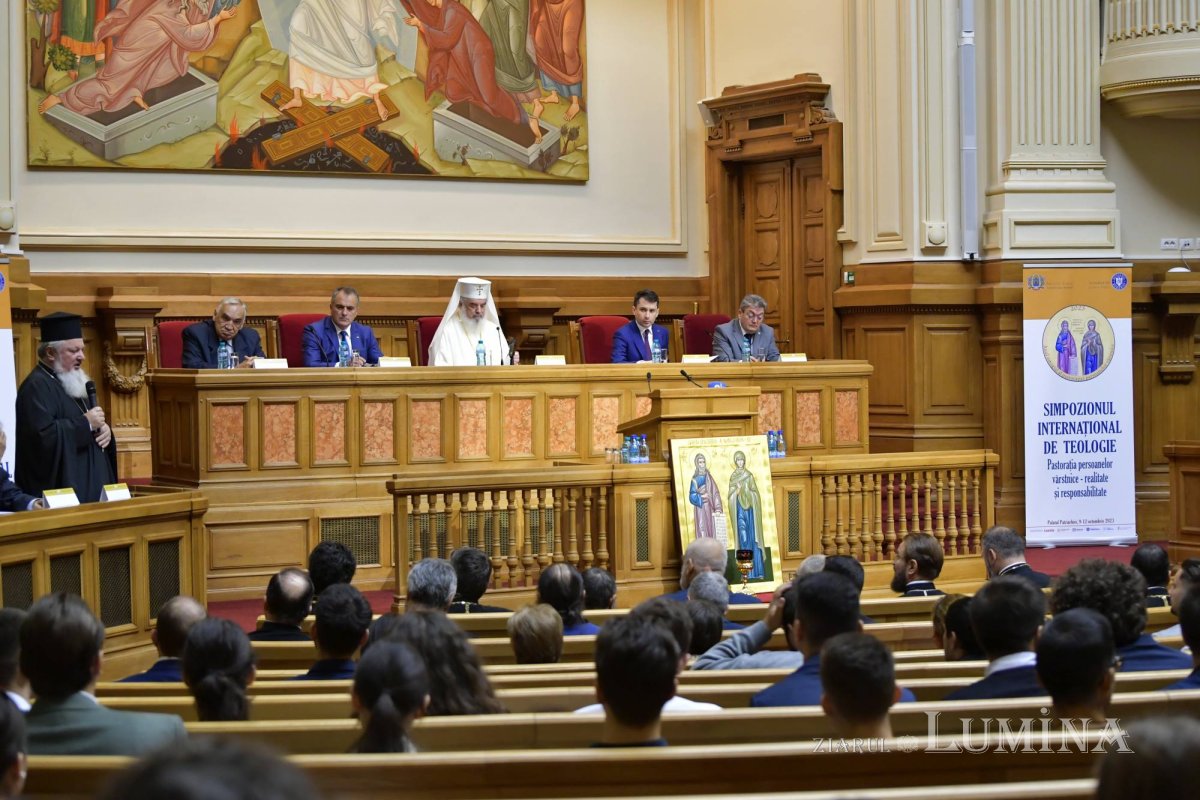 Simpozion internațional de teologie la București  271571