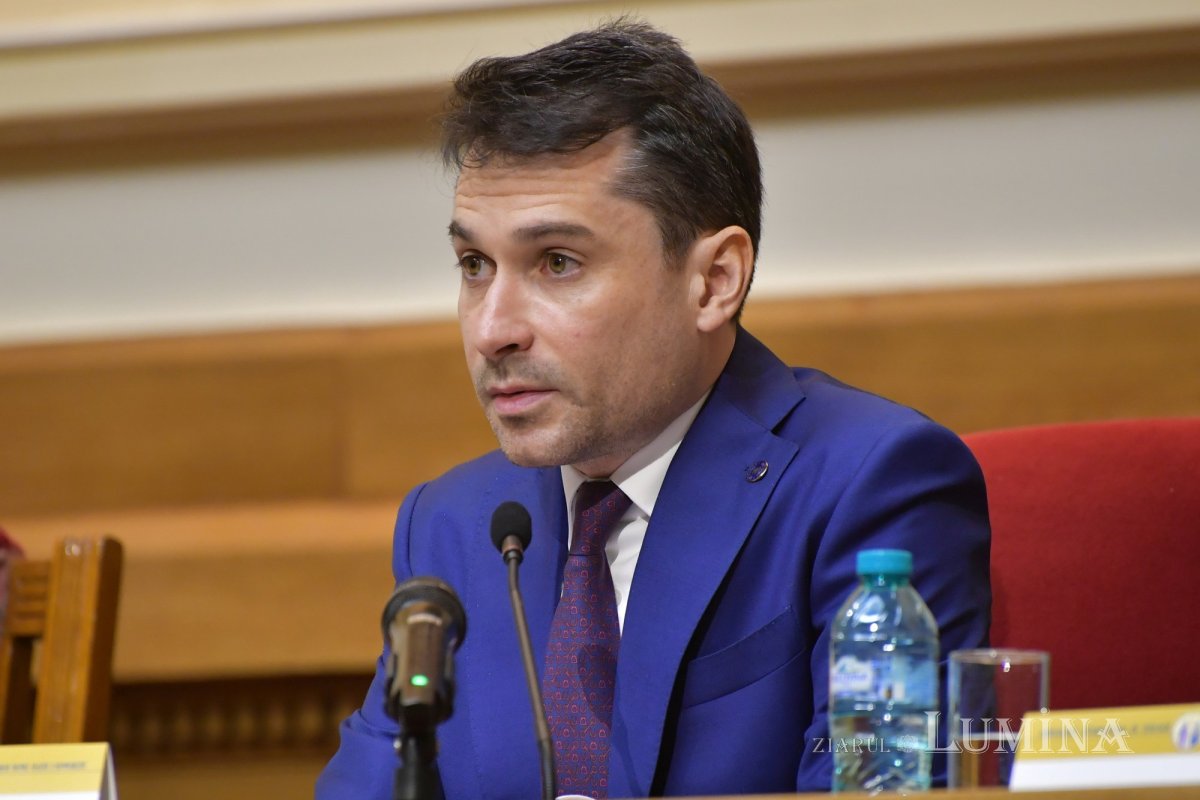 Simpozion internațional de teologie la București  271585