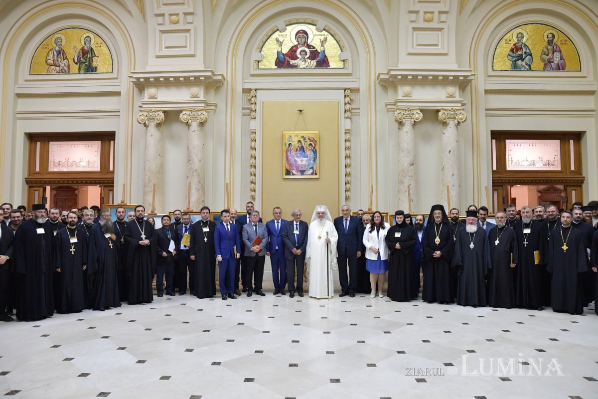 Simpozion internațional de teologie la București  271587