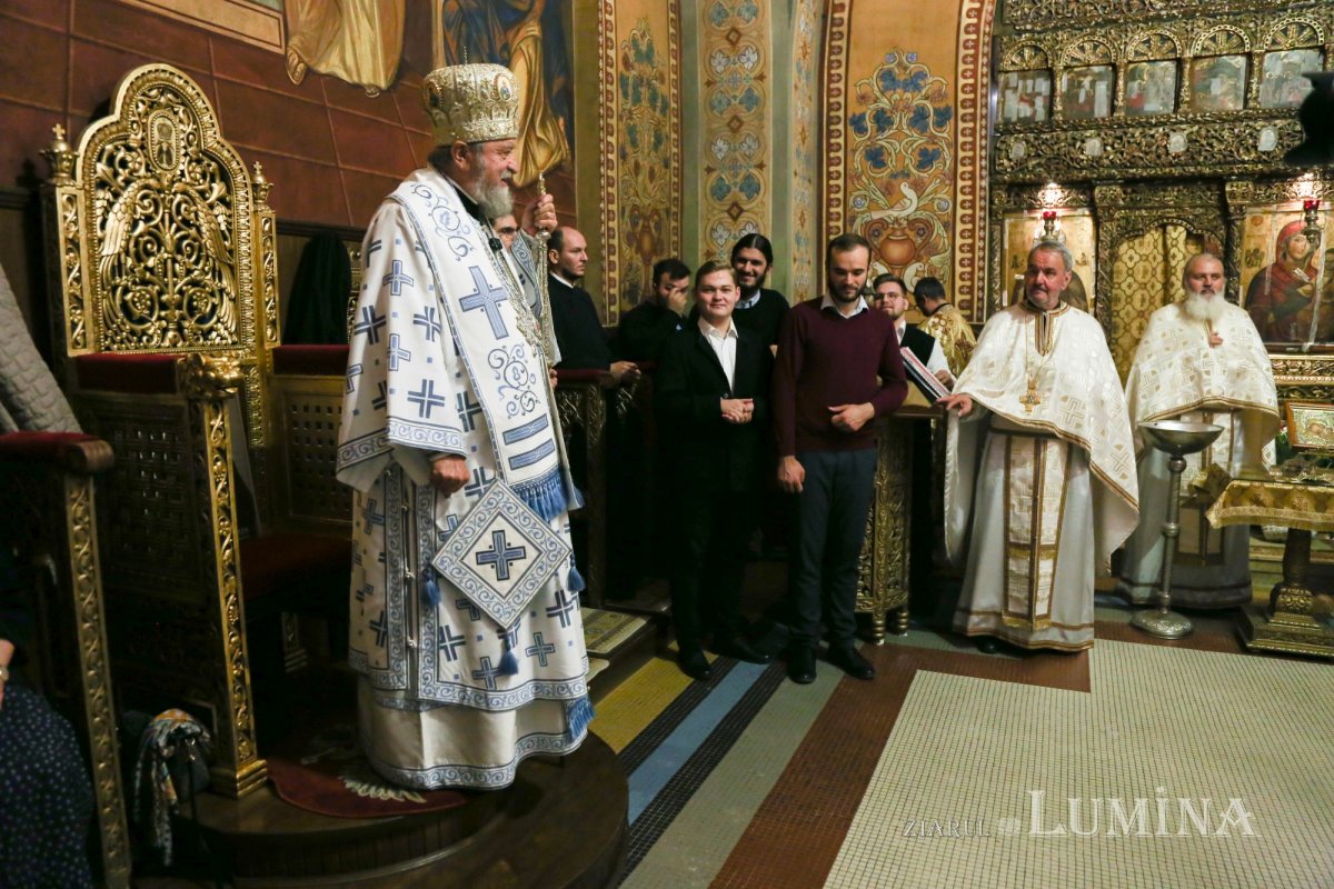 Aniversare în Mitropolia Ardealului: Înaltpreasfinţitul Părinte Laurențiu a împlinit 76 de ani 272040