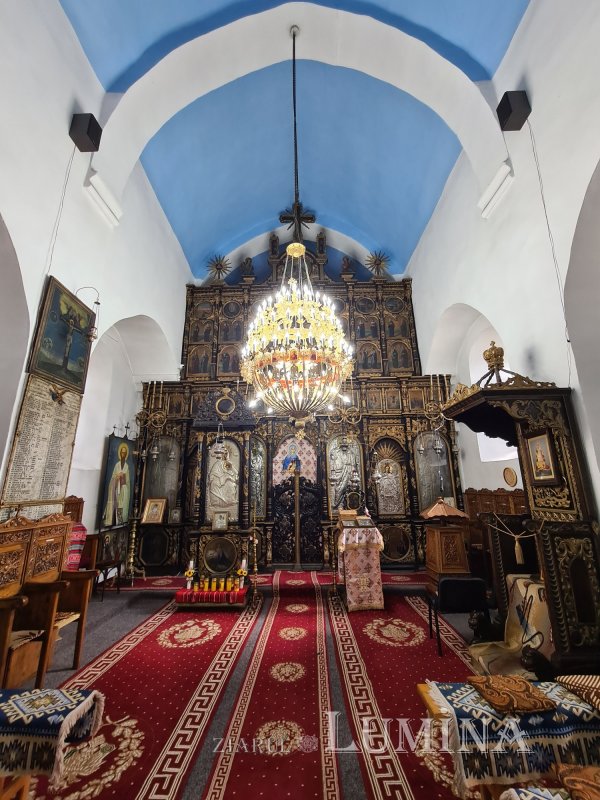 Sfânta Parascheva, ocrotitoare pe Valea Șomuzului 272002