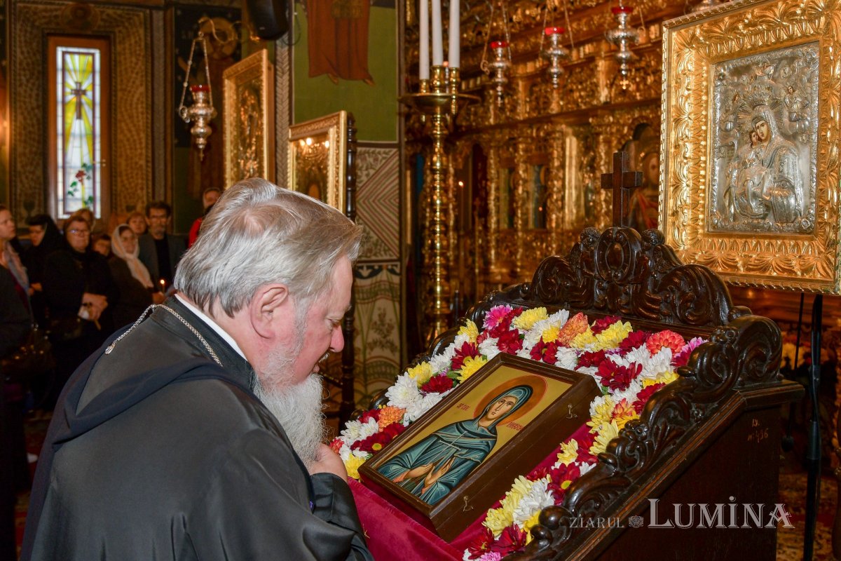 Sfânta Cuvioasă Parascheva, cinstită la mănăstirea ilfoveană Samurcășești 272343