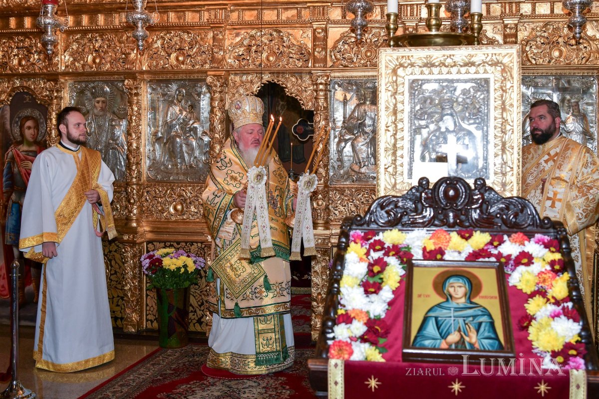 Sfânta Cuvioasă Parascheva, cinstită la mănăstirea ilfoveană Samurcășești 272365