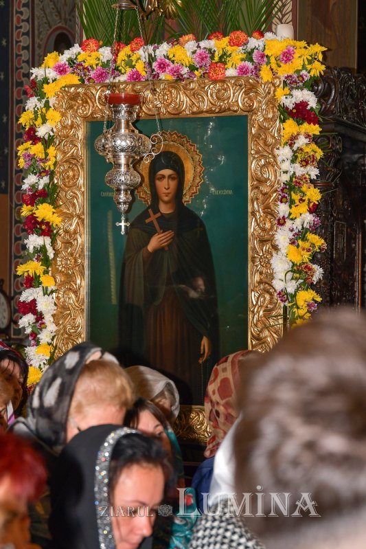 Sfânta Cuvioasă Parascheva, cinstită la mănăstirea ilfoveană Samurcășești 272370