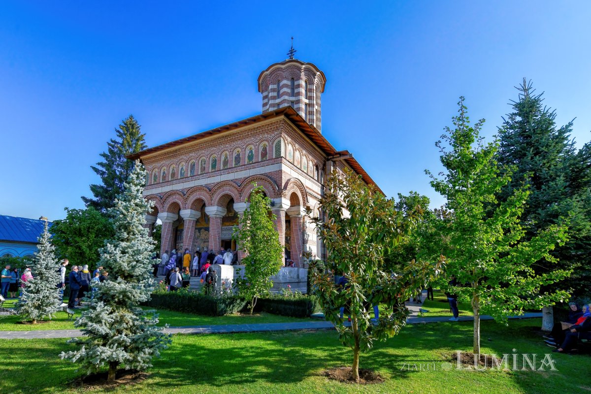 Sfânta Cuvioasă Parascheva, cinstită la mănăstirea ilfoveană Samurcășești 272389