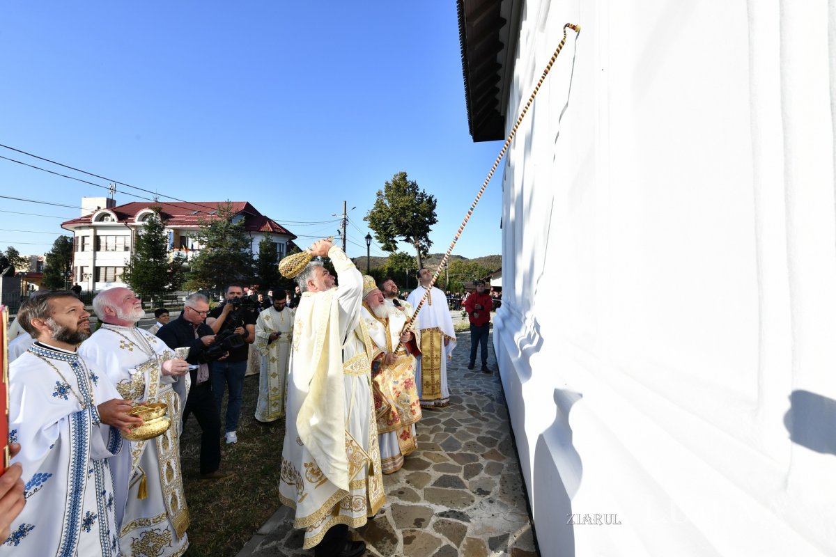 Sfințirea ctitoriei cantacuzine de la Măgureni, Prahova 272429