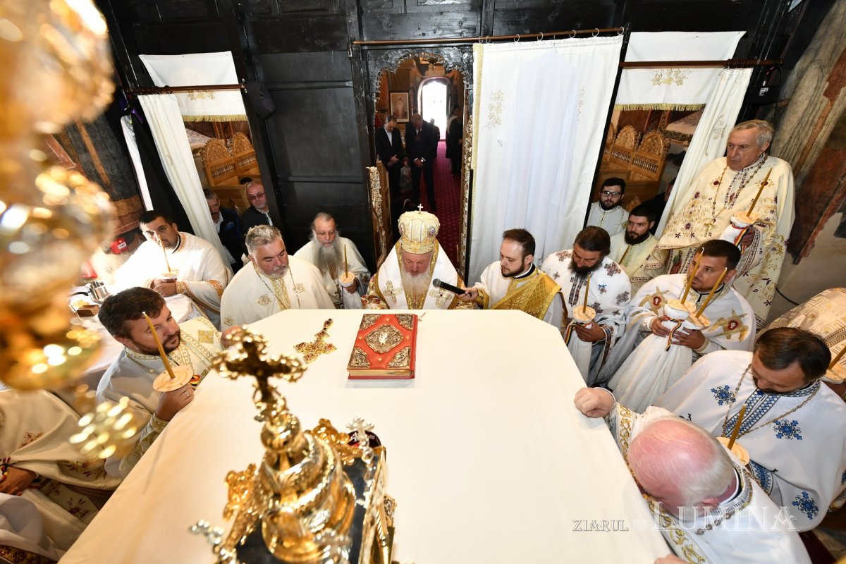 Sfințirea ctitoriei cantacuzine de la Măgureni, Prahova 272442