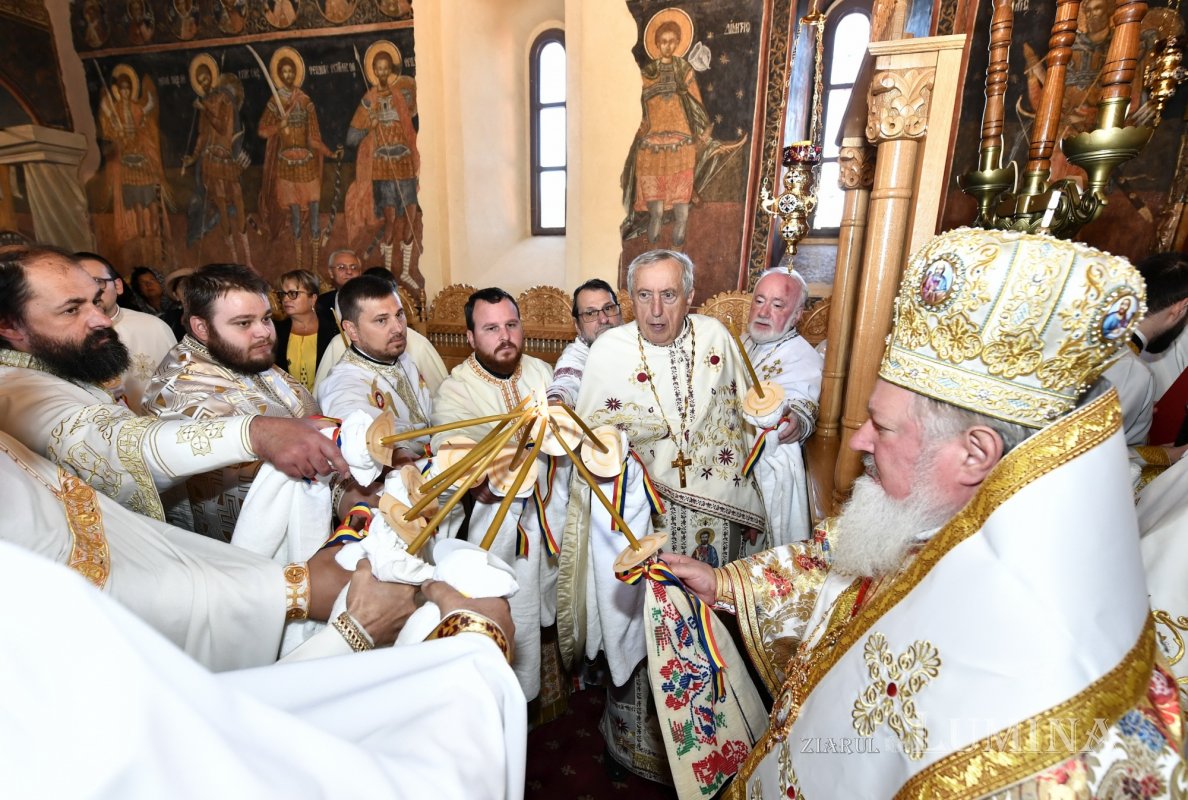 Sfințirea ctitoriei cantacuzine de la Măgureni, Prahova 272443