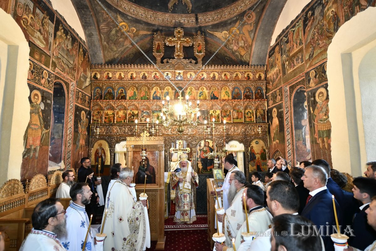 Sfințirea ctitoriei cantacuzine de la Măgureni, Prahova 272454