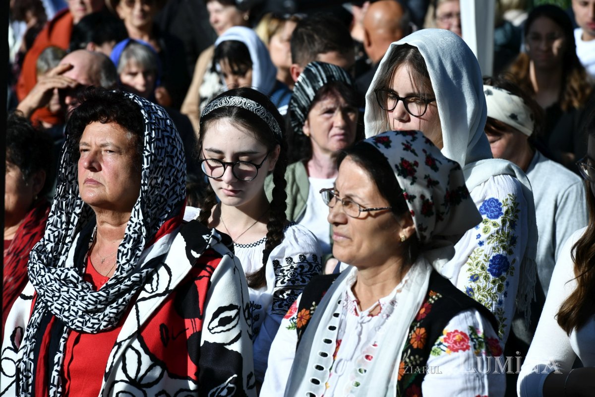 Sfințirea ctitoriei cantacuzine de la Măgureni, Prahova 272459