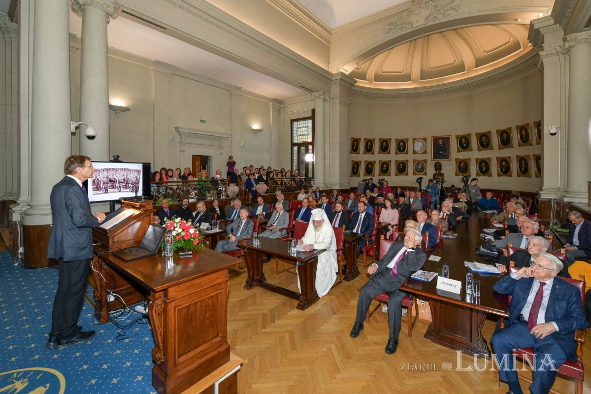 Lansarea unei monumentale lucrări la Academia Română 272869