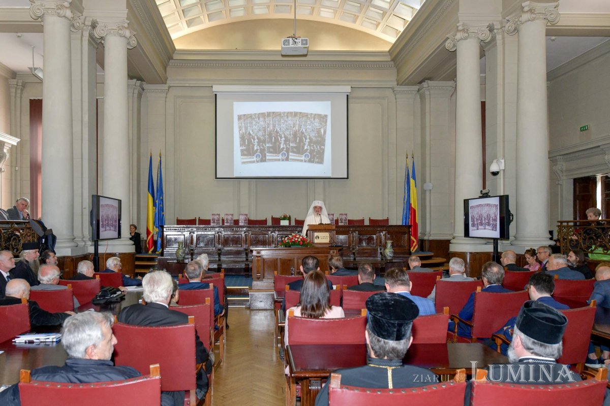 Lansarea unei monumentale lucrări la Academia Română 272876