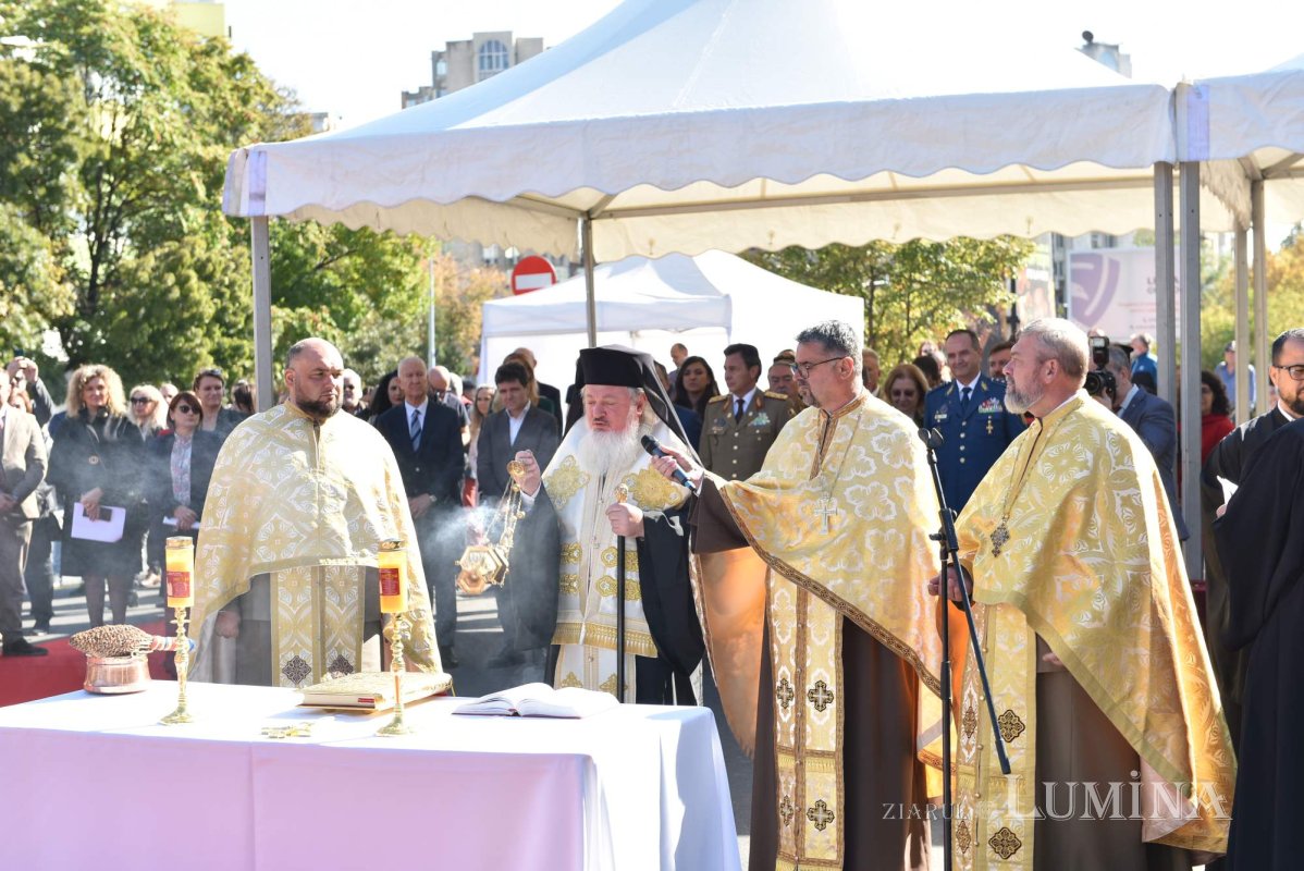 Monument dedicat eroinei Ecaterina Teodoroiu în București 272894
