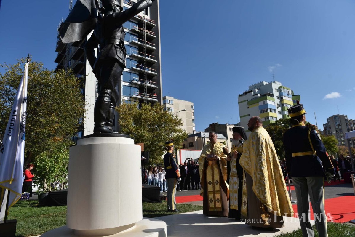 Monument dedicat eroinei Ecaterina Teodoroiu în București 272898
