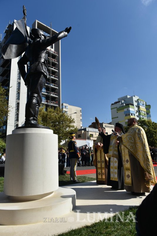 Monument dedicat eroinei Ecaterina Teodoroiu în București 272900