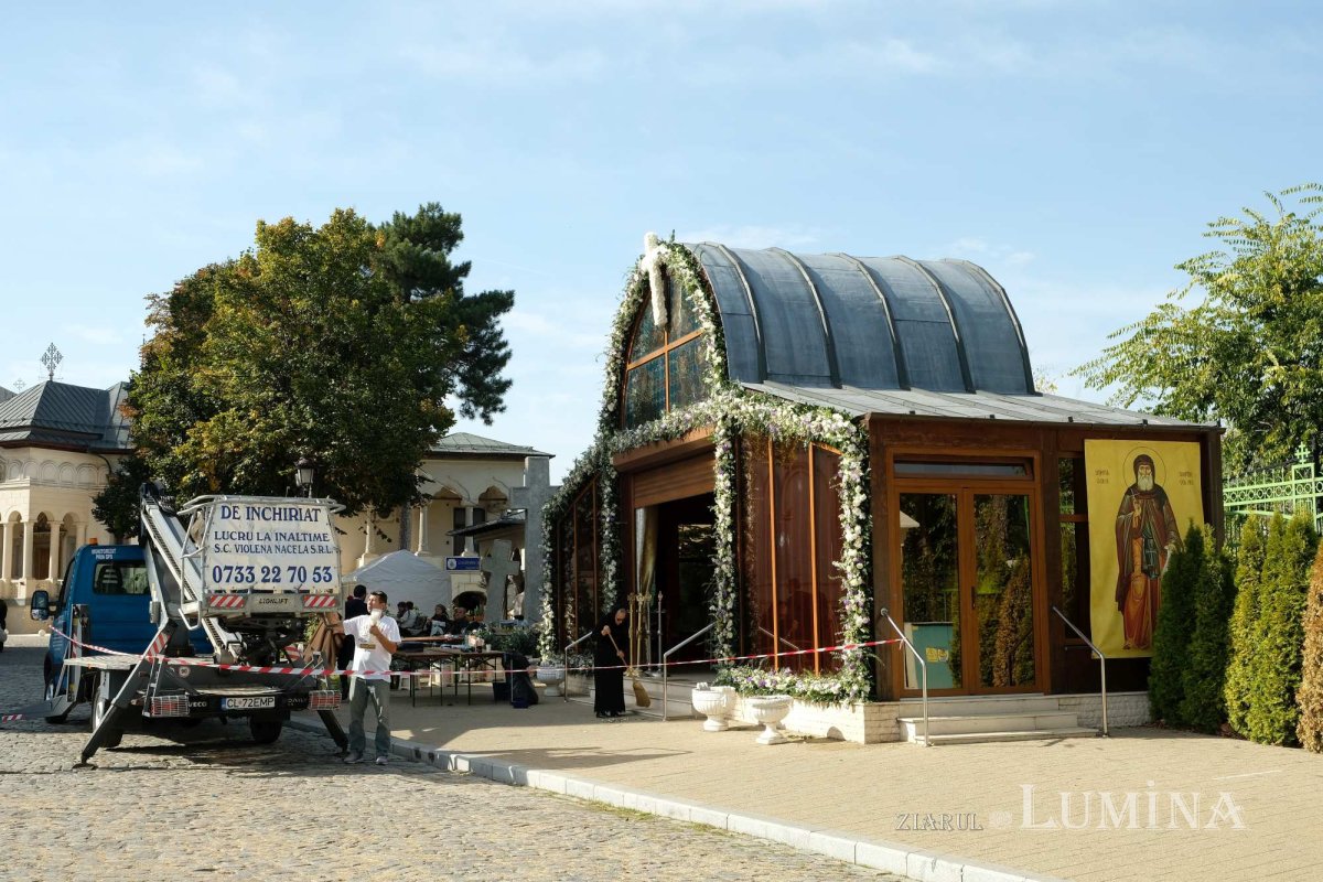 Pregătiri finale pentru hramul Catedralei Patriarhale 273097