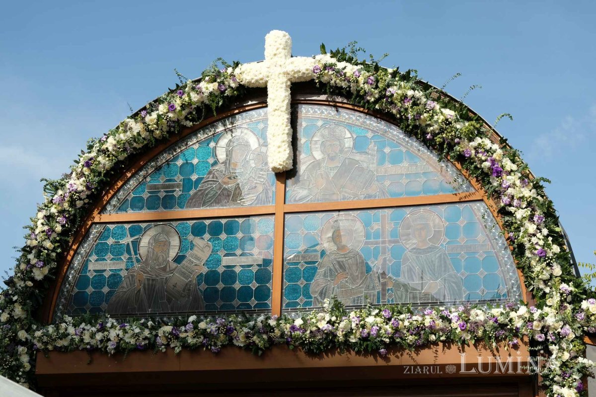 Pregătiri finale pentru hramul Catedralei Patriarhale 273121