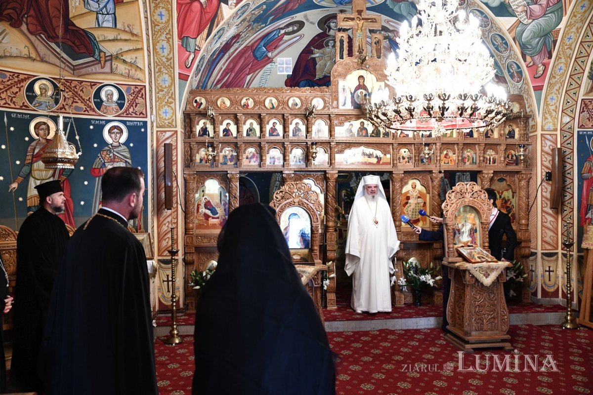 Patriarhul României a vizitat căminul pentru vârstnici de la Mănăstirea Christiana 273218