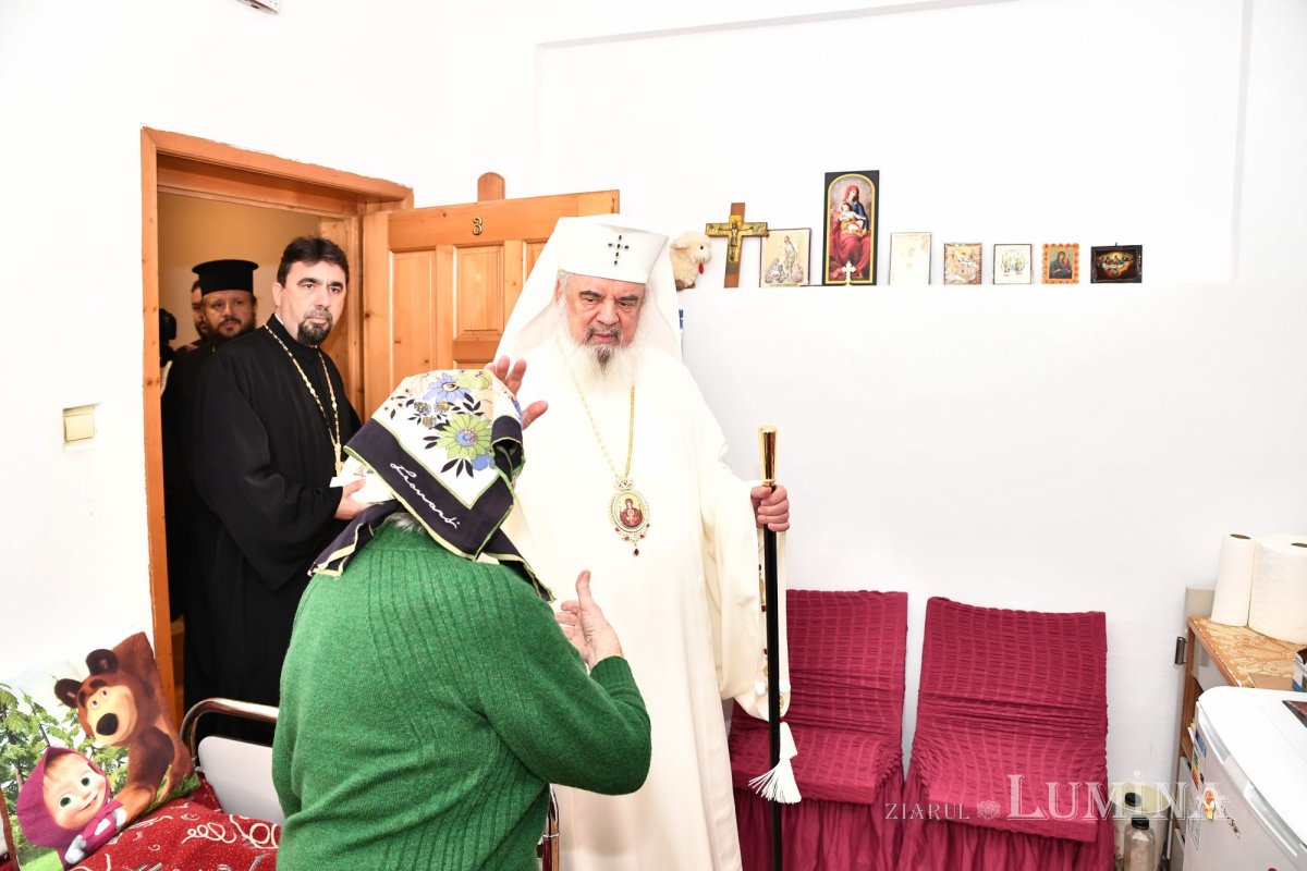 Patriarhul României a vizitat căminul pentru vârstnici de la Mănăstirea Christiana 273226