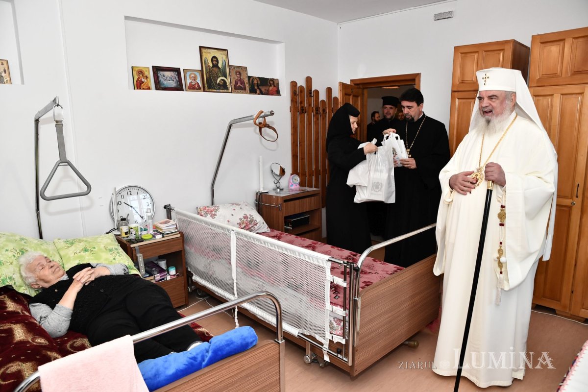 Patriarhul României a vizitat căminul pentru vârstnici de la Mănăstirea Christiana 273232