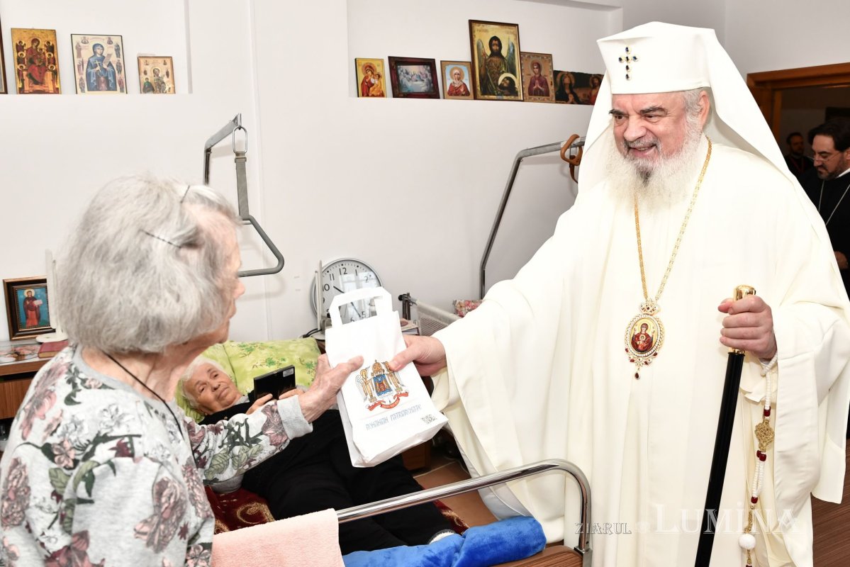 Patriarhul României a vizitat căminul pentru vârstnici de la Mănăstirea Christiana 273235