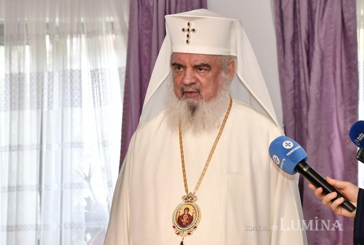 Patriarhul României a vizitat căminul pentru vârstnici de la Mănăstirea Christiana 273255