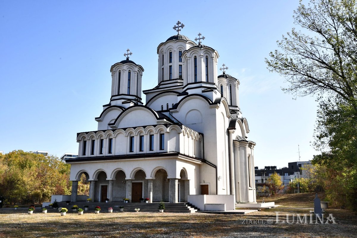 Patriarhul României a vizitat căminul pentru vârstnici de la Mănăstirea Christiana 273276