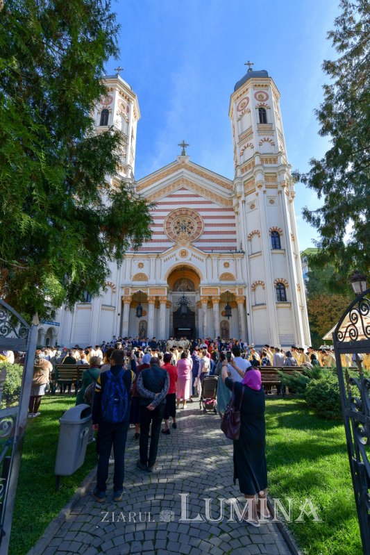Începutul hramului de toamnă al Catedralei Patriarhale 273593