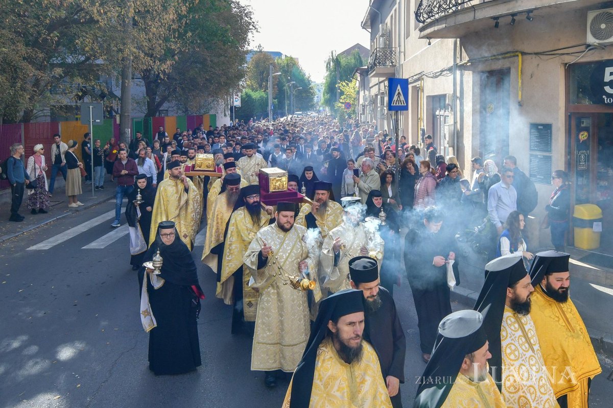 Începutul hramului de toamnă al Catedralei Patriarhale 273596