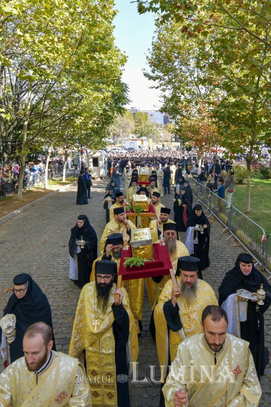 Începutul hramului de toamnă al Catedralei Patriarhale 273602