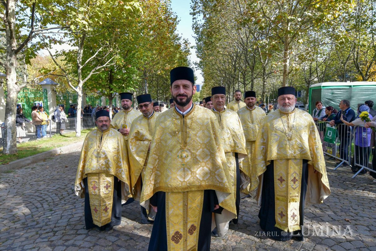 Începutul hramului de toamnă al Catedralei Patriarhale 273603