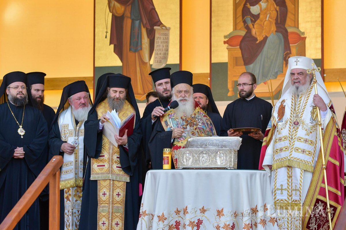 Începutul hramului de toamnă al Catedralei Patriarhale 273618