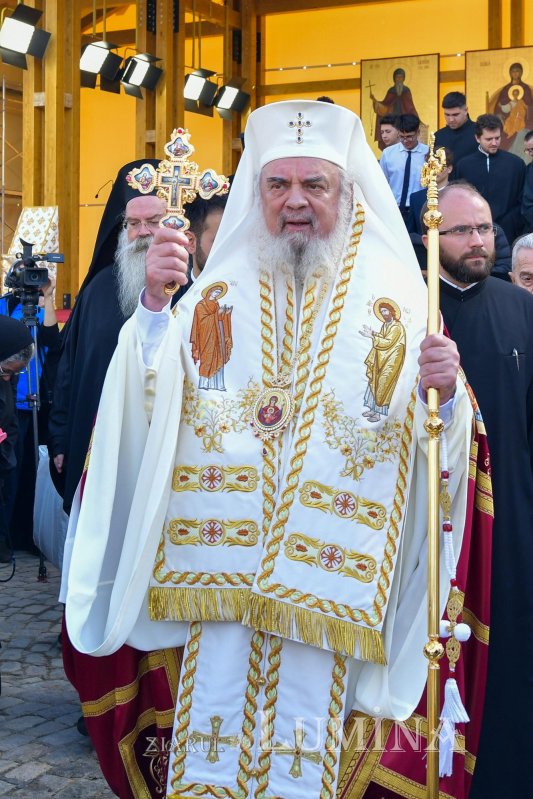 Începutul hramului de toamnă al Catedralei Patriarhale 273638