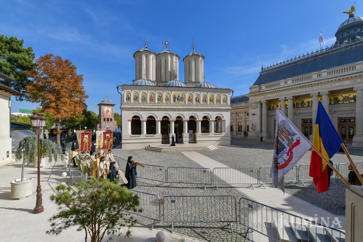 Începutul hramului de toamnă al Catedralei Patriarhale 273640