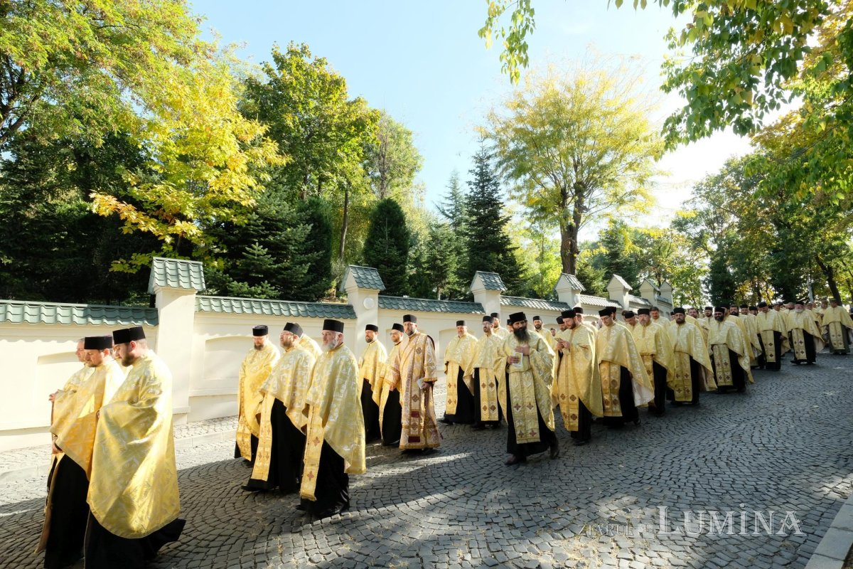 Începutul hramului de toamnă al Catedralei Patriarhale 273653