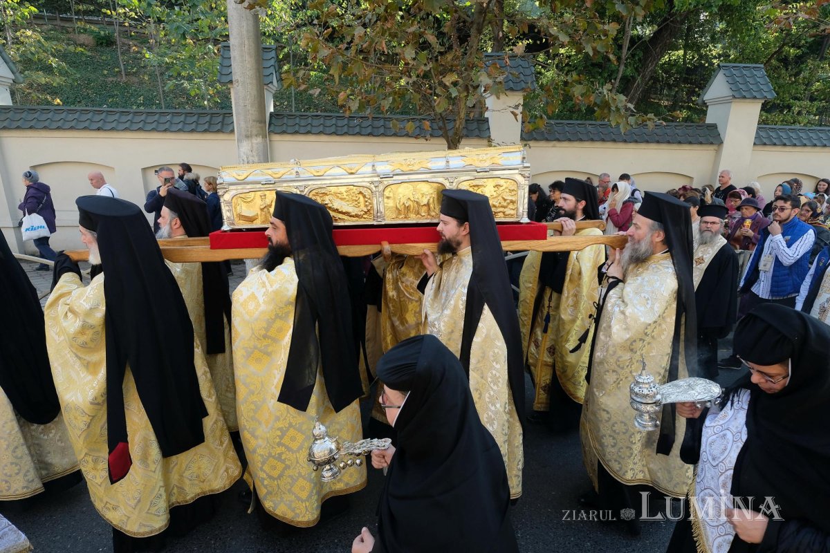 Începutul hramului de toamnă al Catedralei Patriarhale 273659