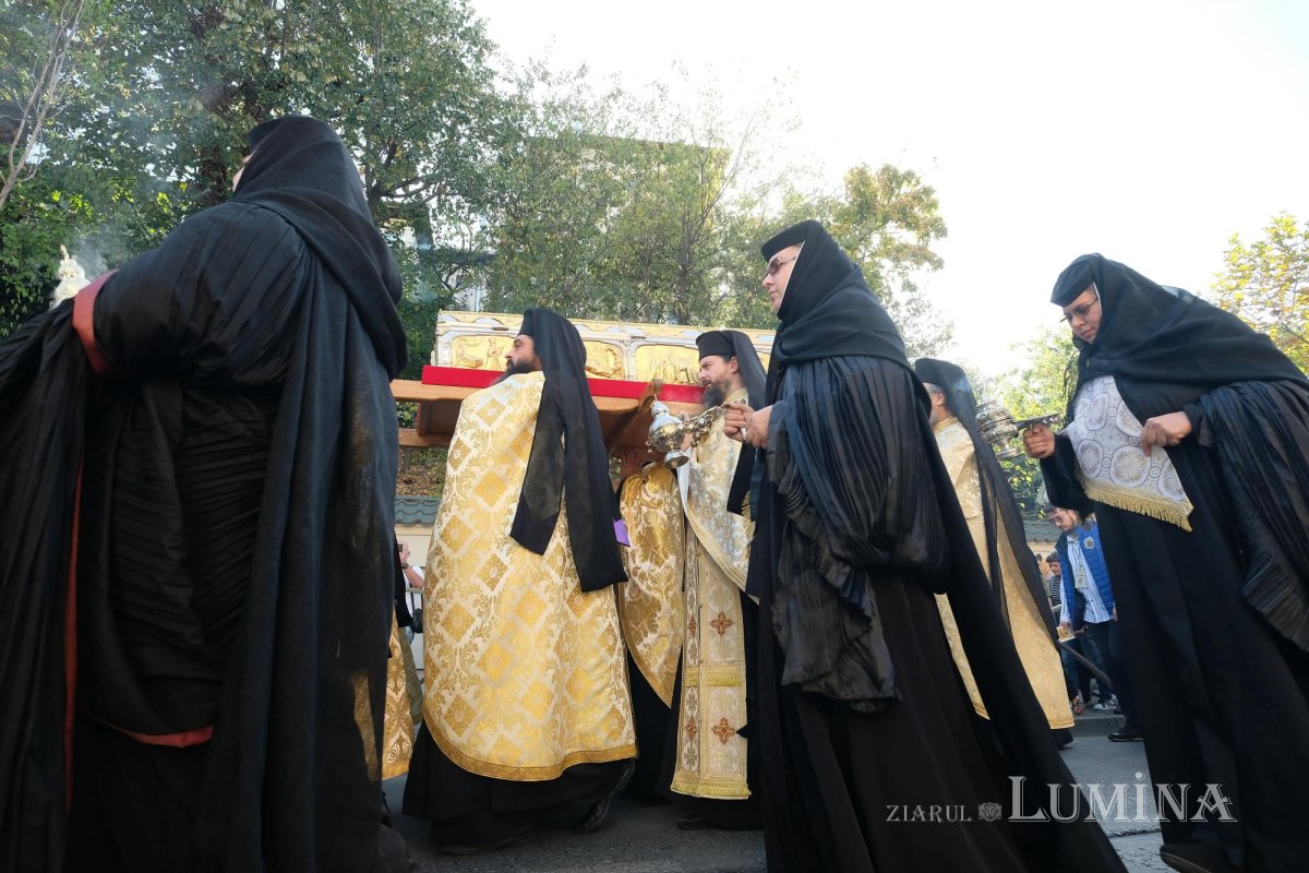 Începutul hramului de toamnă al Catedralei Patriarhale 273661