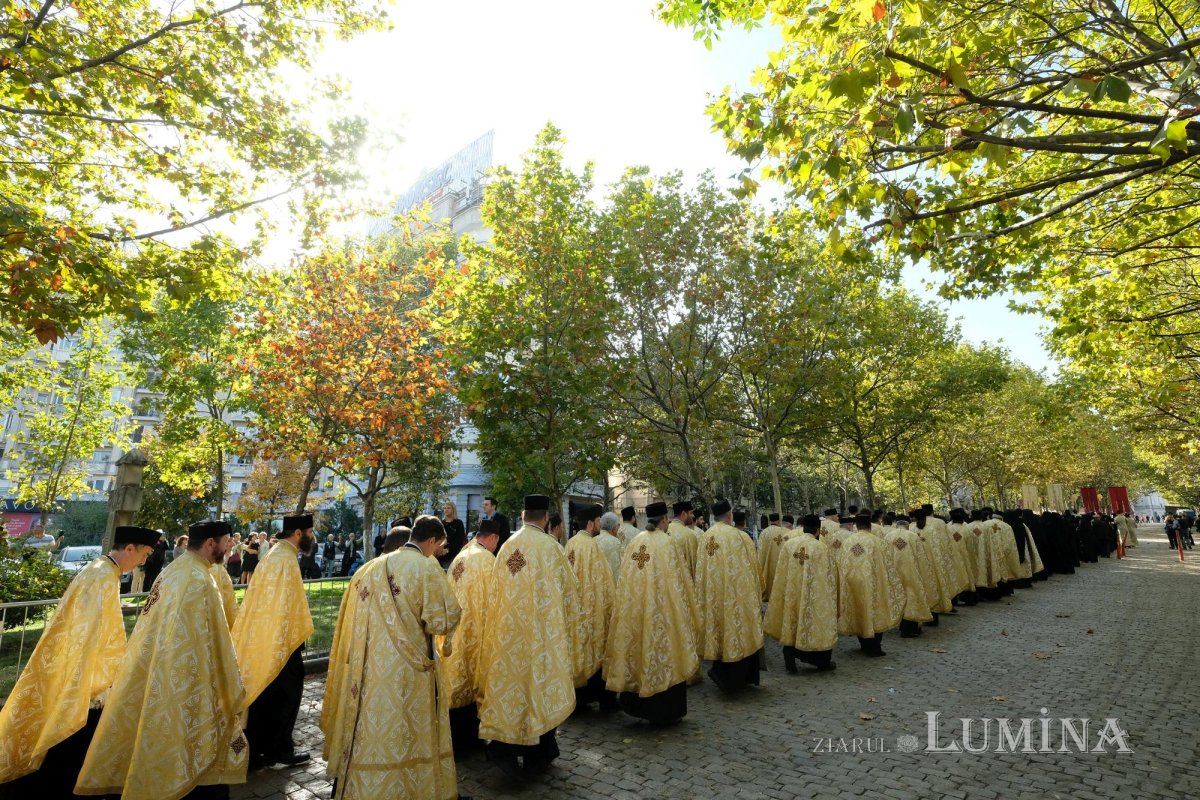 Începutul hramului de toamnă al Catedralei Patriarhale 273666