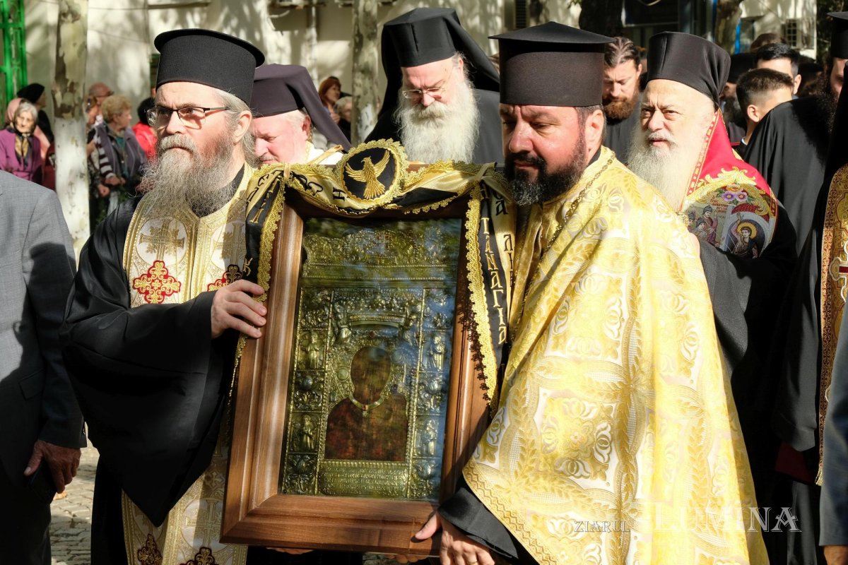 Începutul hramului de toamnă al Catedralei Patriarhale 273674