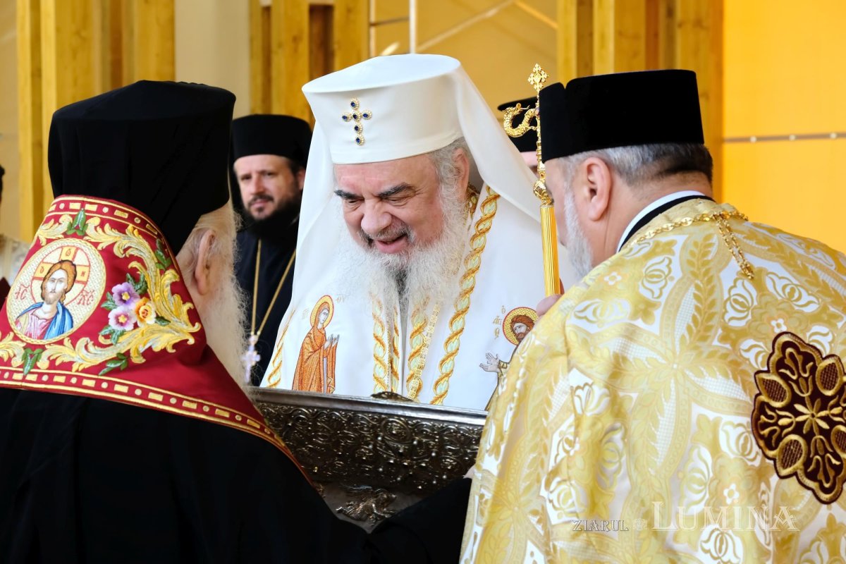 Începutul hramului de toamnă al Catedralei Patriarhale 273679