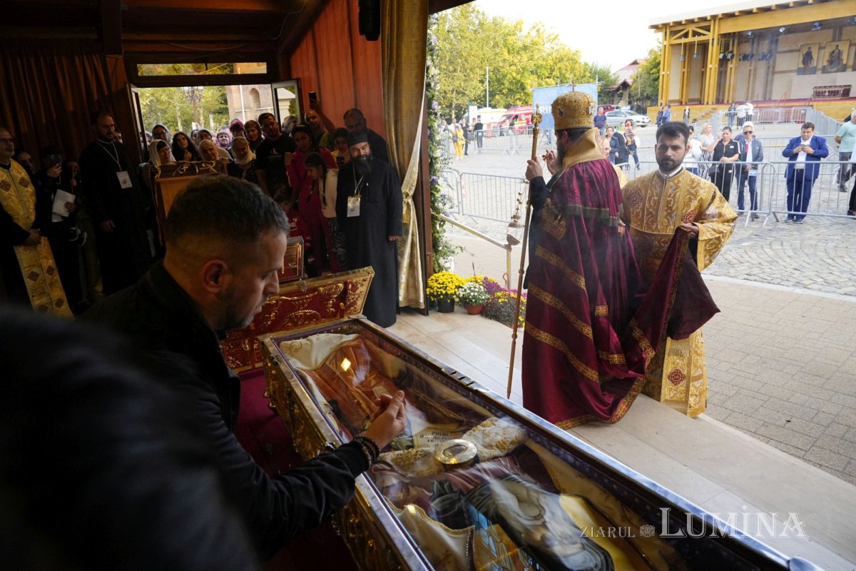 Priveghere pentru Sfinții Împărați la Catedrala Patriarhală 273811
